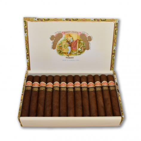 Lot 349 - Romeo y Julieta  Escudos 