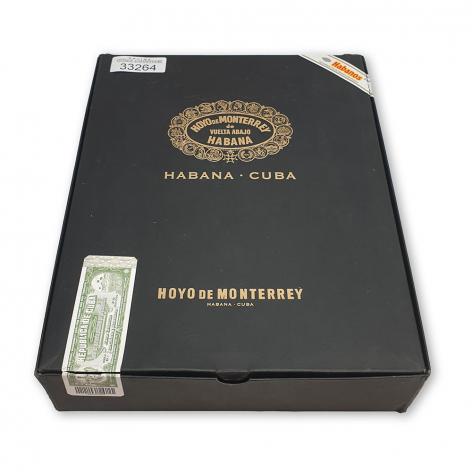 Lot 349 - Hoyo de Monterrey Petit Belicosos Travel Humidor 