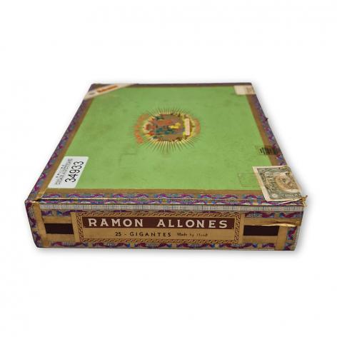 Lot 34 - Ramon Allones Gigantes 
