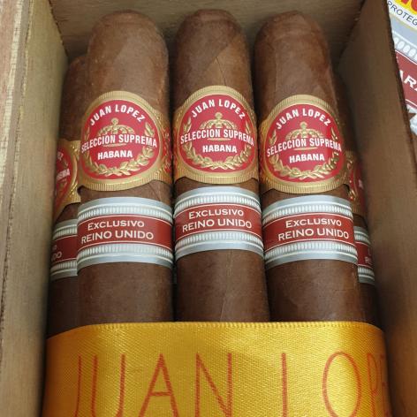 Lot 352 - Juan Lopez Seleccion Suprema 