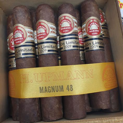 Lot 353 - H. Upmann Magnum 48 