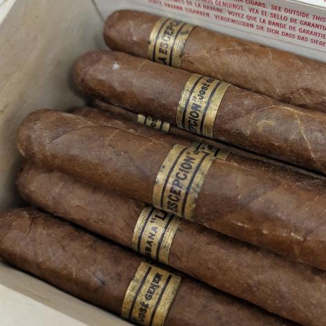 Lot 356 - La Escepcion Cazadores Miramar