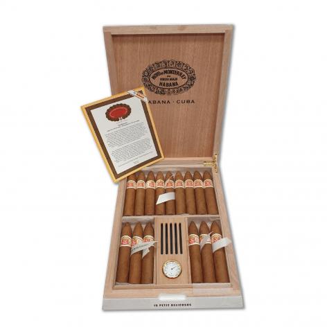 Lot 358 - Hoyo de Monterrey Petit Belicosos Travel Humidor 