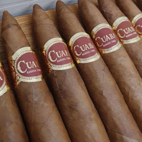 Lot 35 - Cuaba Exclusivos