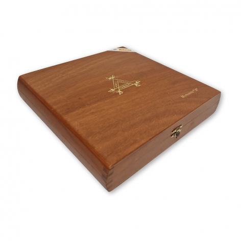 Lot 360 - Montecristo A