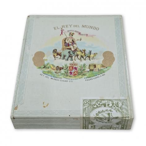 Lot 360 - El Rey del Mundo Elegantes