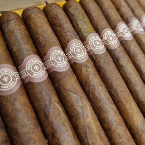 Lot 361 - Montecristo Especial