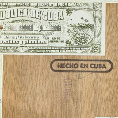 Lot 363 - El Rey Del Mundo Panetelas Largas