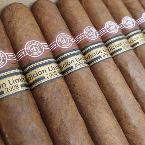 Lot 364 - Montecristo Sublimes 