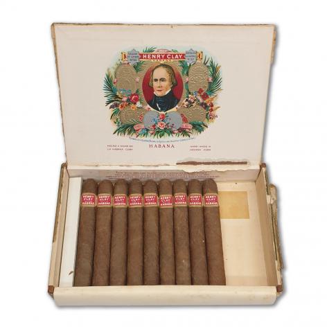 Lot 365 - Henry Clay Petit Coronas