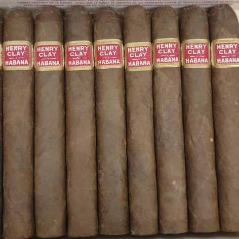 Lot 365 - Henry Clay Petit Coronas
