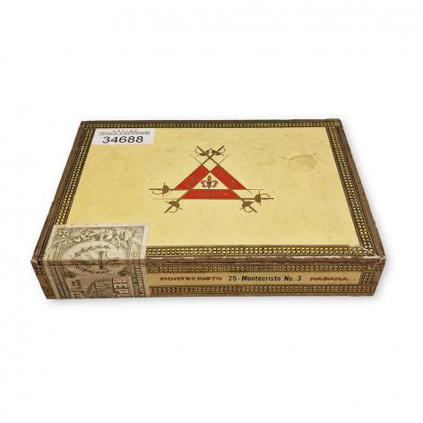 Lot 365 - Montecristo No. 3