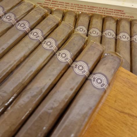 Lot 365 - Montecristo No. 3