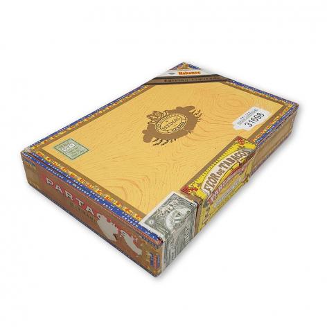 Lot 367 - Partagas Piramides