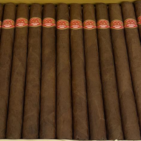Lot 367 - Partagas Lusitanias