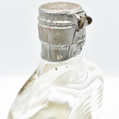 Lot 368 - Burnett&#39s White Satin Gin Spring Cap 