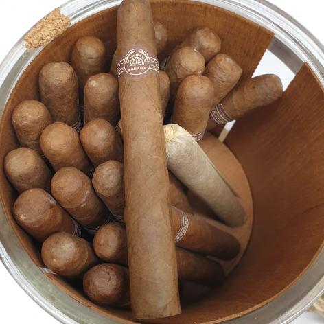 Lot 369 - H. Upmann Petit Coronas