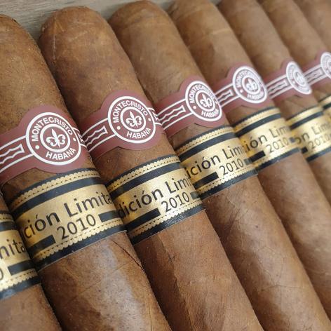 Lot 369 - Montecristo Grand Edmundo