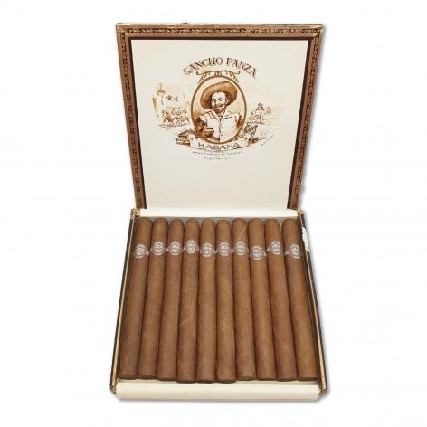 Lot 370 - Sancho Panza Coronas Gigantes 