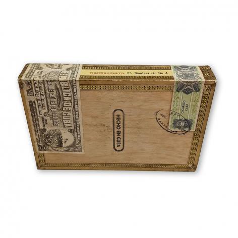 Lot 370 - Montecristo No. 4