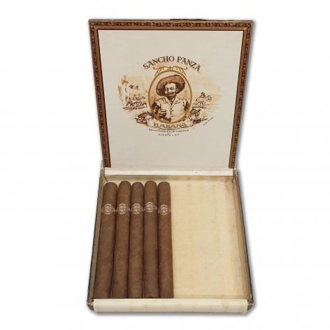 Lot 371 - Sancho Panza Coronas Gigantes 