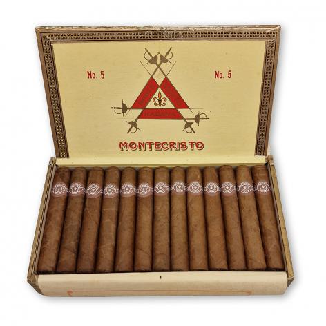 Lot 371 - Montecristo No. 5