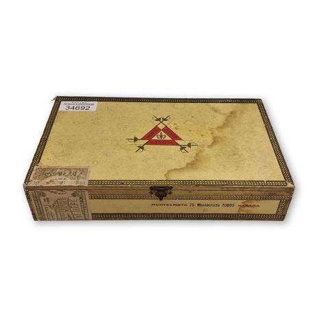 Lot 372 - Montecristo Tubos