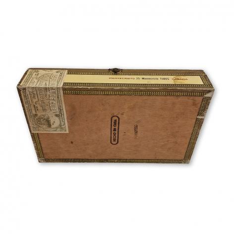Lot 372 - Montecristo Tubos