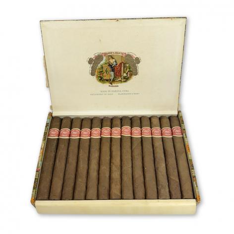 Lot 376 - Romeo y Julieta Coronas 