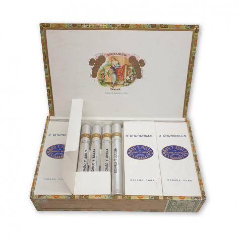 Lot 37 - Romeo y Julieta Churchills 