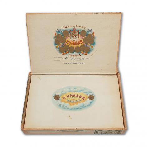 Lot 380 - H. Upmann Petit Coronas