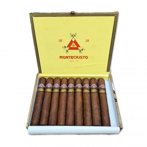 Lot 381 - Montecristo 520