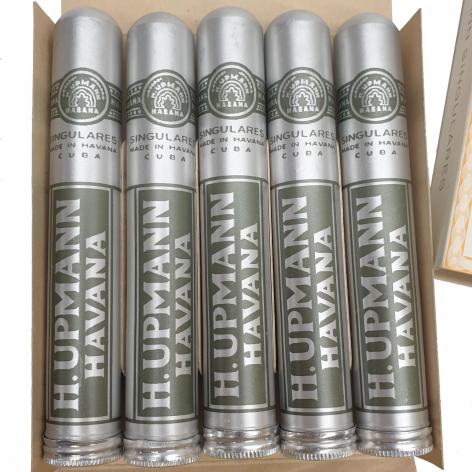 Lot 382 - H. Upmann Singulares