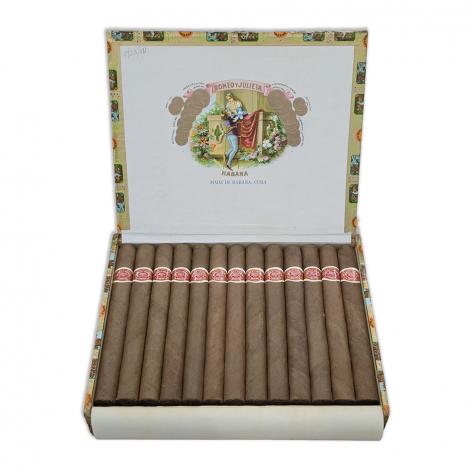 Lot 382 - Romeo y Julieta Coronas Grandes