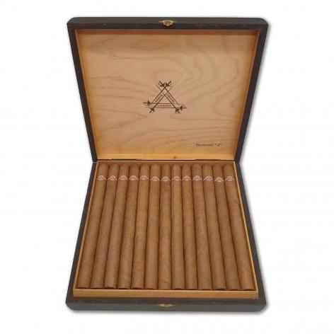 Lot 389 - Montecristo A