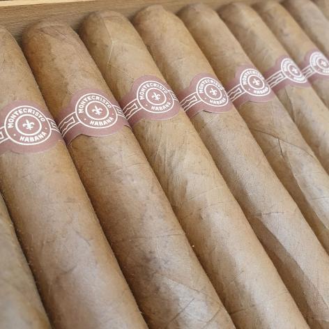 Lot 389 - Montecristo A
