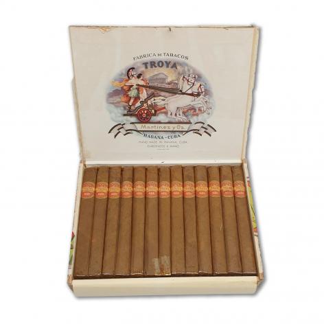 Lot 38 - Troya Universales 