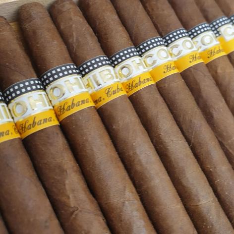 Lot 38 - Cohiba Panetelas