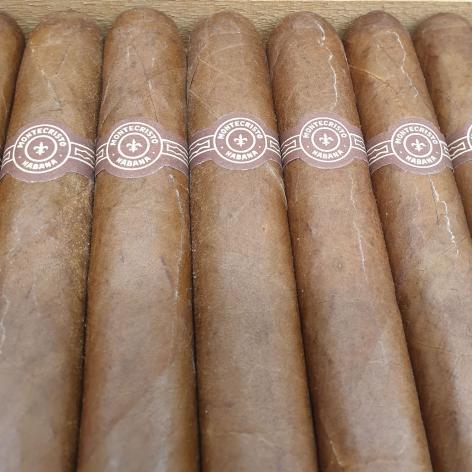Lot 390 - Montecristo A