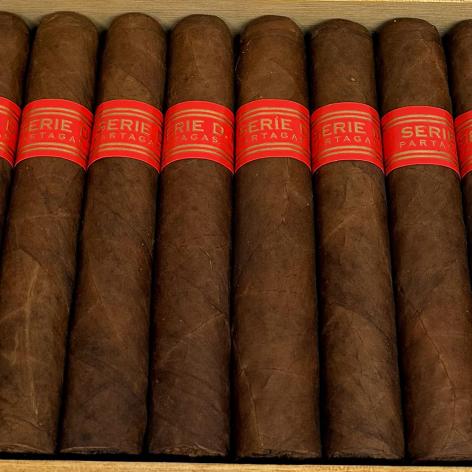 Lot 394 - Partagas Serie D No.4 