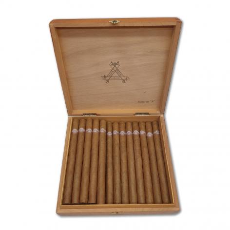 Lot 395 - Montecristo A