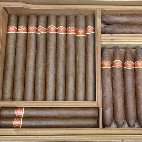 Lot 397 - Romeo y Julieta 125 Aniversario Humidor