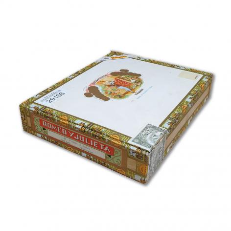 Lot 397 - Romeo y Julieta Prince of Wales