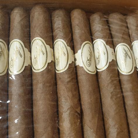 Lot 399 - Davidoff 80 Aniversario