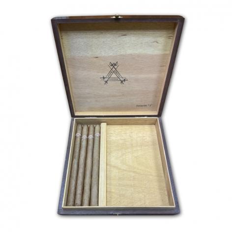 Lot 39 - Montecristo A