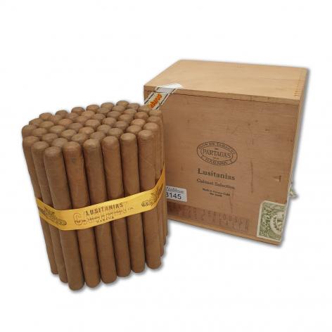 Lot 39 - Partagas Lusitanias