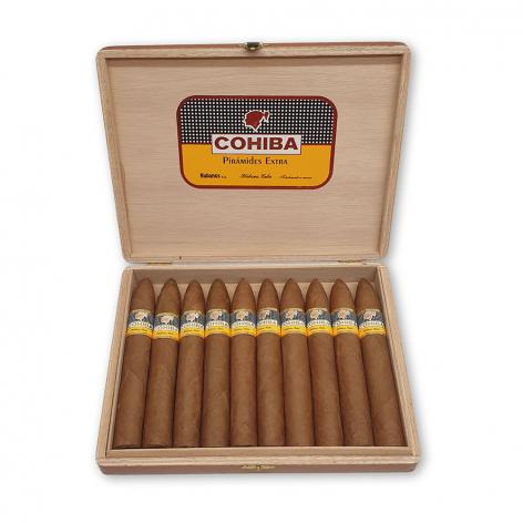 Lot 39 - Cohiba Piramides Extra