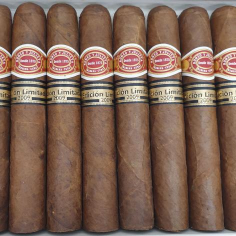 Lot 402 - Romeo y Julieta Duke 