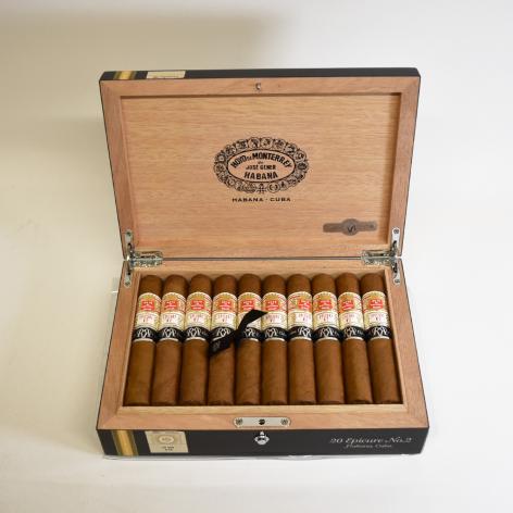 Lot 403 - Hoyo de Monterrey Epicure No.2 reserva