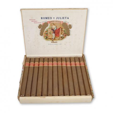Lot 406 - Romeo y Julieta Daytonas English Market Selection